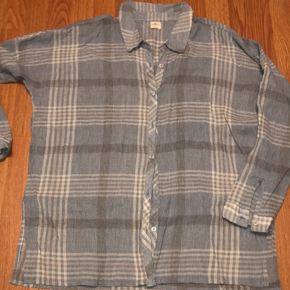 Lightweight O’Neill button down
